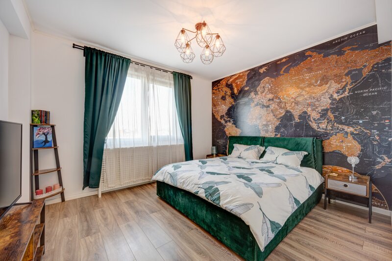 Vila individuala complet mobilata si utilata, terasa, curte libera, 2 parcari